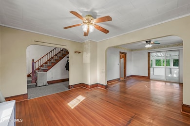 8 Mohegan St, Pittsfield, MA 01201 - photo 7