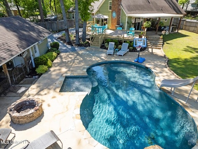 100 Sandpiper Road