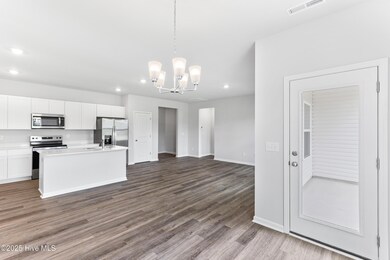 615 S Squires Run Ln, Richlands, NC 28574 - photo 5