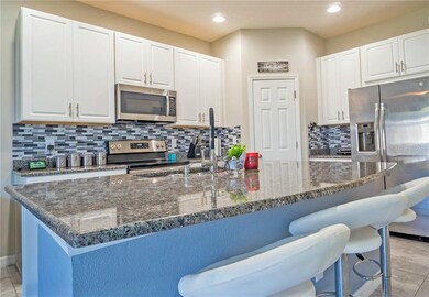 7051 Grand Elm Dr, Riverview, FL 33578 - photo 5