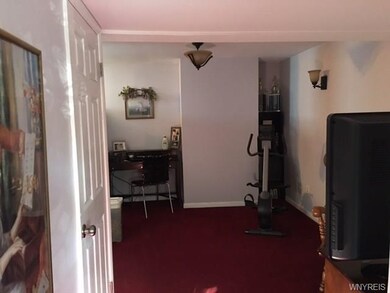 927 Sun Valley Dr, North Tonawanda, NY 14120 - photo 3