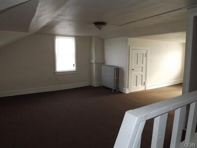 1915 W Allen St, Allentown, PA 18104 - photo 5