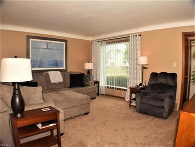 18312 Edinboro Ave, Maple Heights, OH 44137 - photo 4