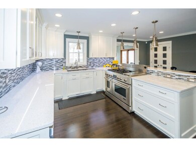 SIX BURNER STOVE WITH GRILL AND BACKSPLASH