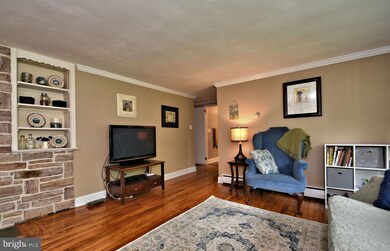 2076 Bedminster Rd, Perkasie, PA 18944 - photo 6