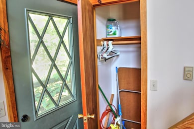 198 Hoods Point Rd, Basye-Bryce Mountain, VA 22810 - photo 4