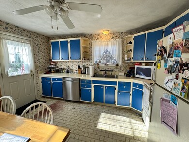 51 Prindle Hill Rd, Charlton, MA 01507 - photo 2