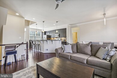 3570 Huntley Manor Ln, Alexandria, VA 22306 - photo 4