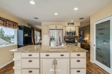 1782 Glen St NE, East Wenatchee, WA 98802 - photo 7