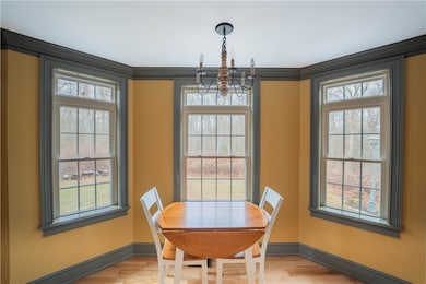 44 Decubellis Ct, Chepachet, RI 02814 - photo 4