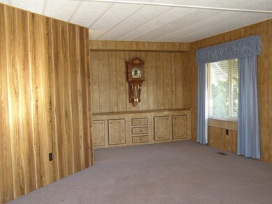 Wall of built-ins