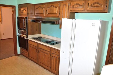 Microwave does not work.