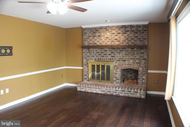 12500 Cassandra Ct, Woodbridge, VA 22192 - photo 7