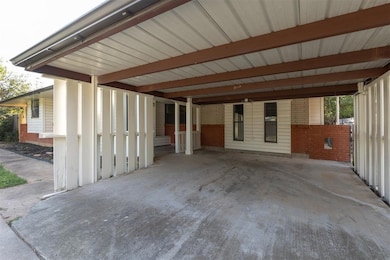 938 NW 5th St, Moore, OK 73160 - photo 5