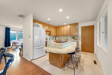 355 W La Salle Dr, Murray, UT 84123 - photo 6