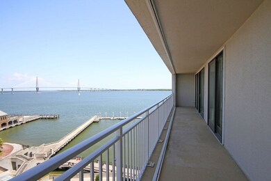 Dockside 9F_side balcony view to water