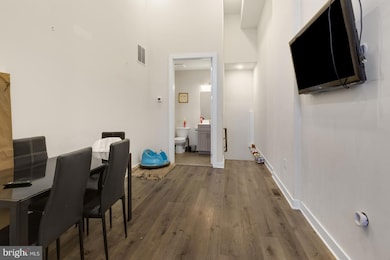 19 S 44th St unit 1, Philadelphia, PA 19104 - photo 5