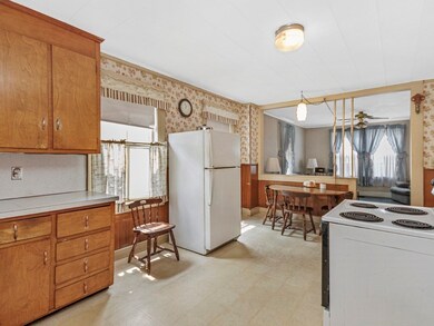 87 Howard St unit 89, Waltham, MA 02451 - photo 3