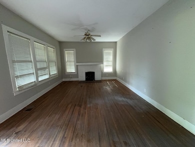 217 E Center St, Canton, MS 39046 - photo 6