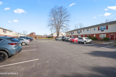 175 Buckelew Ave unit BLDG 3 - Apt 4, Jamesburg, NJ 08831 - photo 4