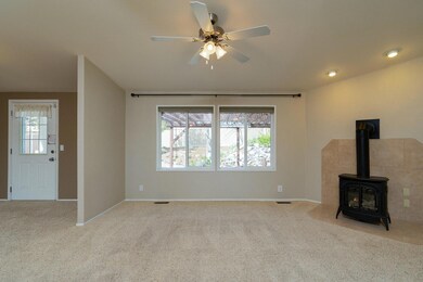 2721 SW 34th St, Redmond, OR 97756 - photo 7