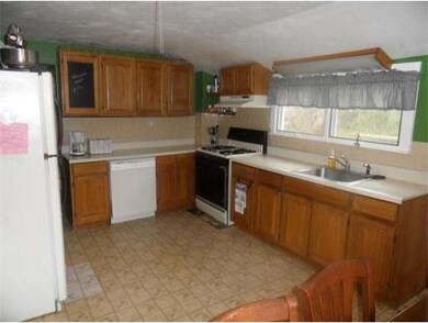 12 Deering Square, Rockland, MA 02370 - photo 7