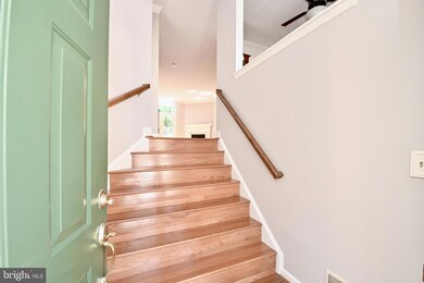 209 Mill Cross Ln, Occoquan, VA 22192 - photo 5