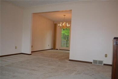 Note the open living space allowing flexible furni