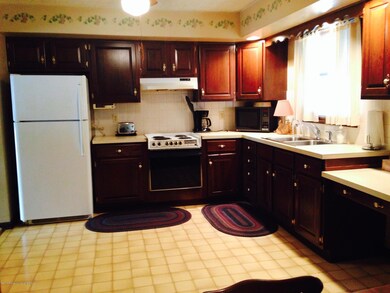 1917 Brick Ave, Scranton, PA 18508 - photo 7