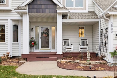 3800 Jamestown Curve, Woodbury, MN 55129 - photo 2