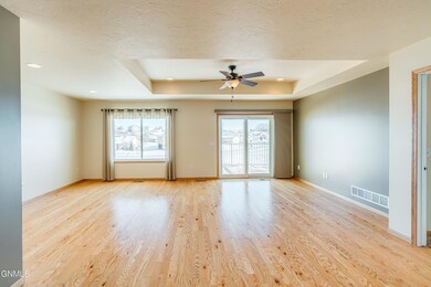3703CalgaryCt_0010
