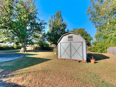 527 S Lewis Ln, Mustang, OK 73064 - photo 7