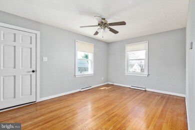 355 W 10th St, Front Royal, VA 22630 - photo 3