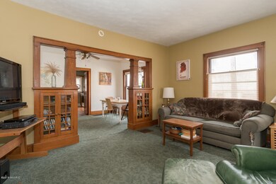 724 Davis St Kalamazoo-3