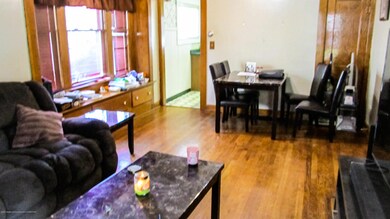 Lansing Living Room