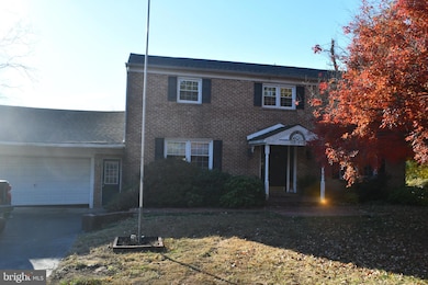 547 Mccarty Dr, Furlong, PA 18925 - photo 2