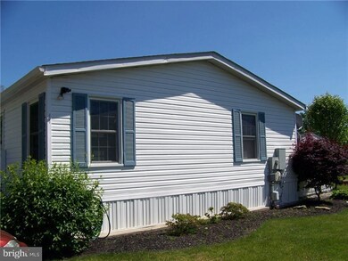 41 Cedarwood Ln, Phoenixville, PA 19460 - photo 4