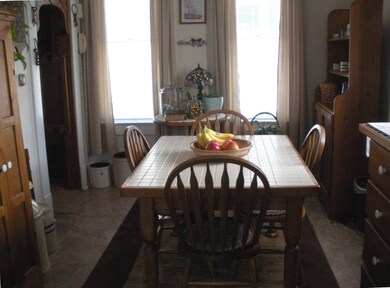 Dining Room.jpg