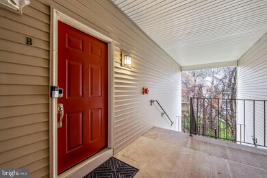 2203 Falls Gable Ln unit B, Baltimore, MD 21209 - photo 3