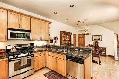 351Branding kitchen to dining
