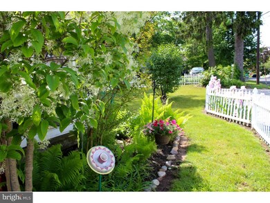 634 Hampton Ave, Southampton, PA 18966 - photo 3