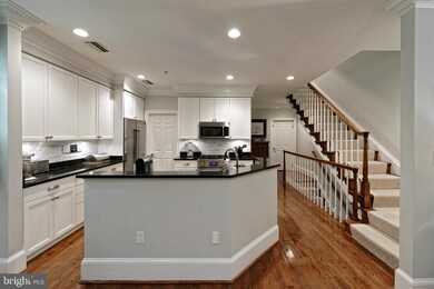 34 Wolfe St, Alexandria, VA 22314 - photo 7