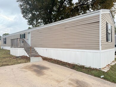 2710 Wilson Rd Trlr 370, Humble, TX 77396 - photo 2