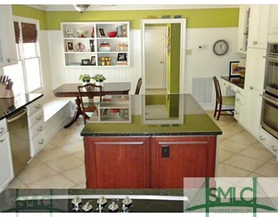 38 Clarendon Rd, Savannah, GA 31410 - photo 4