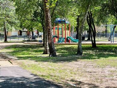 8529 Panatella Dr, Houston, TX 77055 - photo 4