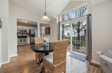 2607 Sheehan Ct unit 103, Naperville, IL 60564 - photo 3