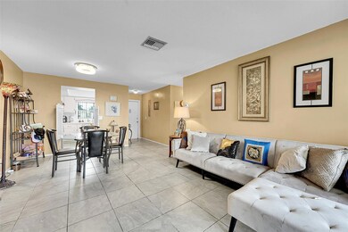 2769 Ashley Dr W unit F, West Palm Beach, FL 33415 - photo 6