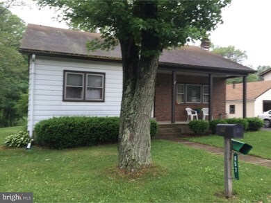 657 S Summit Rd, Bath, PA 18014 - photo 3