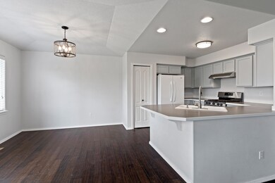 Dining/Kitchen Area