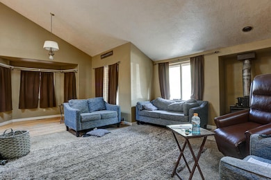 19556 Manzanita Lane-2